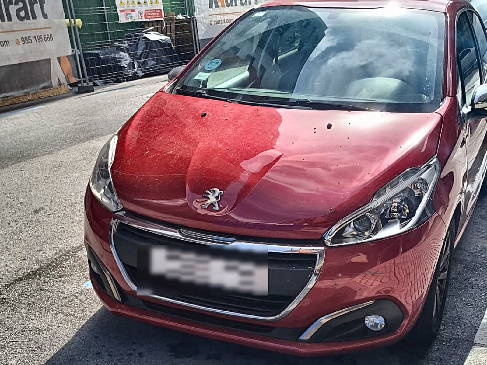 Peugeot 208 Gasolina 85 CV · Manual de 2017 en venta en Asturias — foto 4