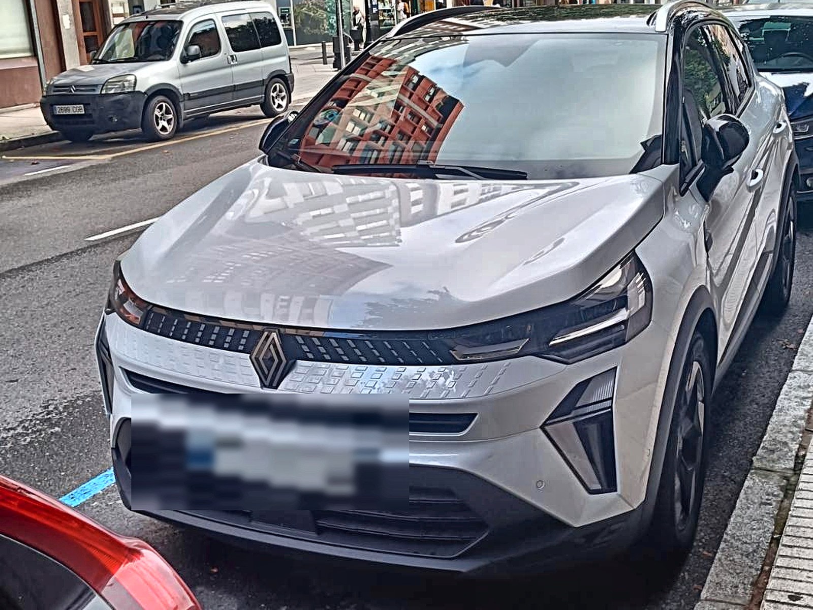 Renault Captur E-Tech híbrido Techno 143 CV de 2025 en venta en Asturias