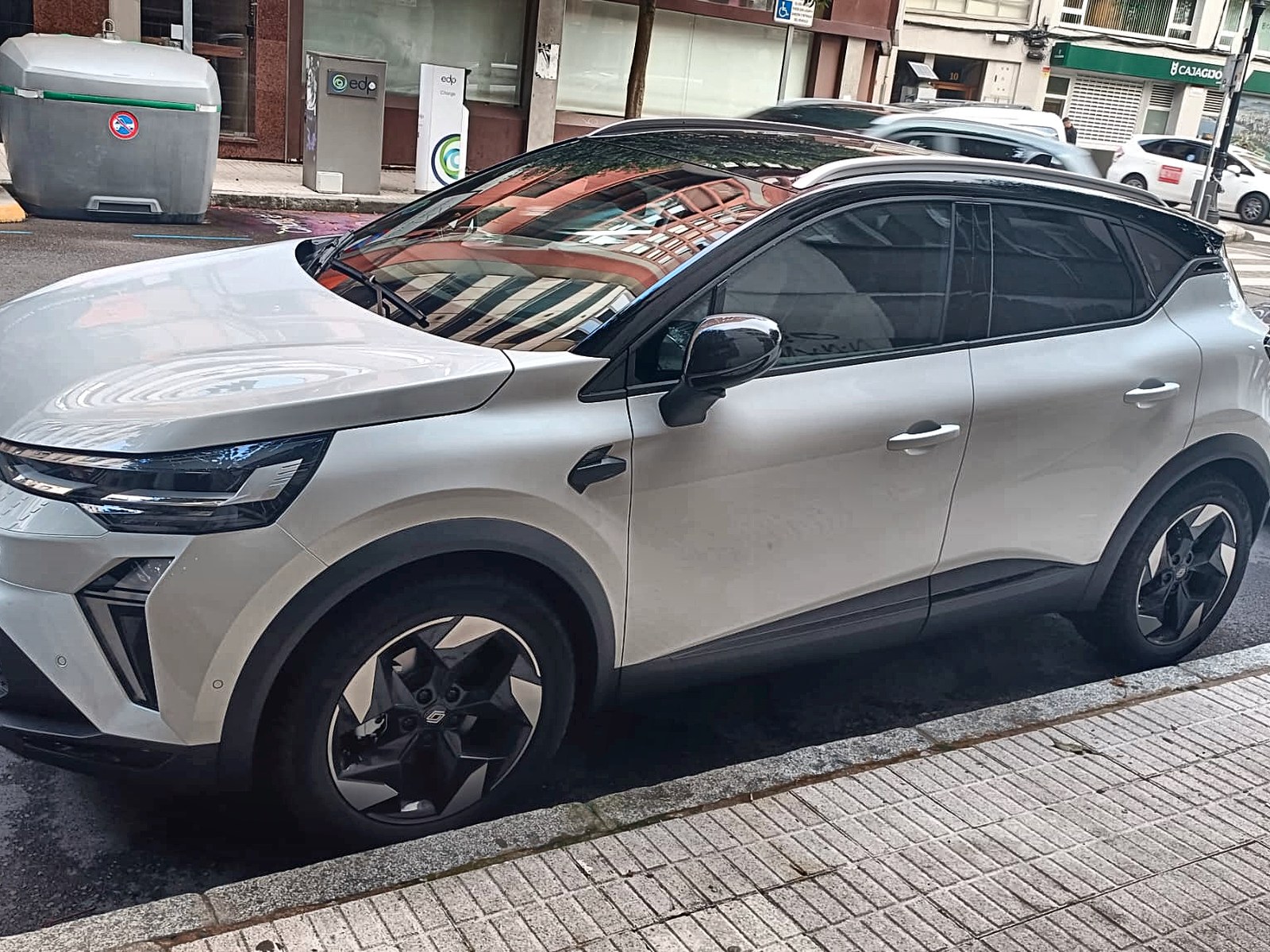 Renault Captur E-Tech híbrido Techno 143 CV de 2025 en venta en Asturias — foto 3
