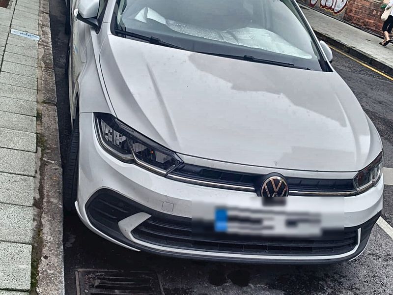 Volkswagen Polo 1.0 TSI 95 CV · Manual de 2023 en venta en Asturias — foto 2